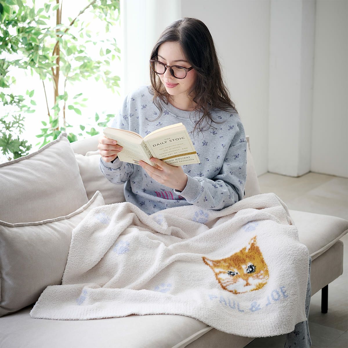 ランダム猫足跡 モールヤーンジャカードブランケット | 【公式】ポール